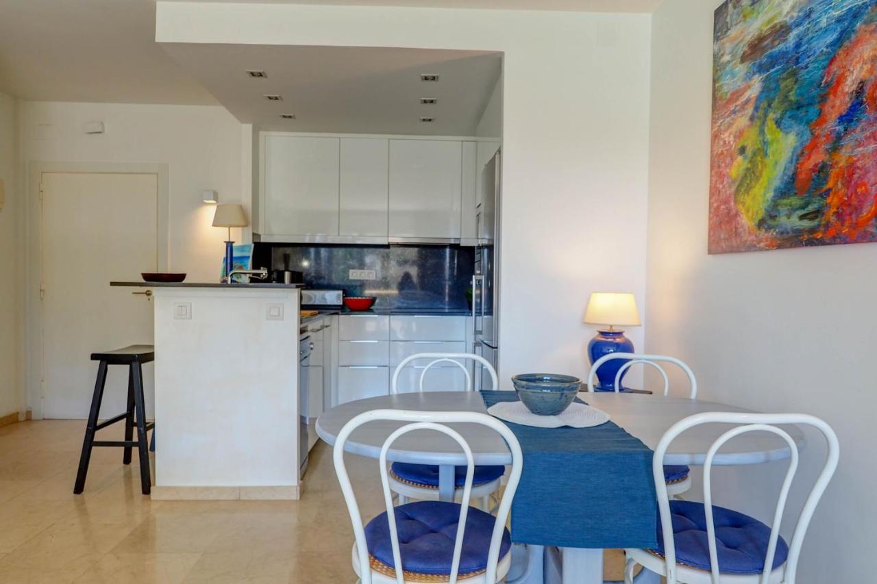 Mediterraneo Seaview Apartment By Hello Homes Сиджес Экстерьер фото