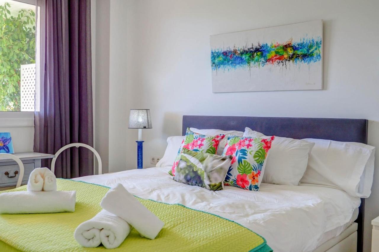 Mediterraneo Seaview Apartment By Hello Homes Сиджес Экстерьер фото