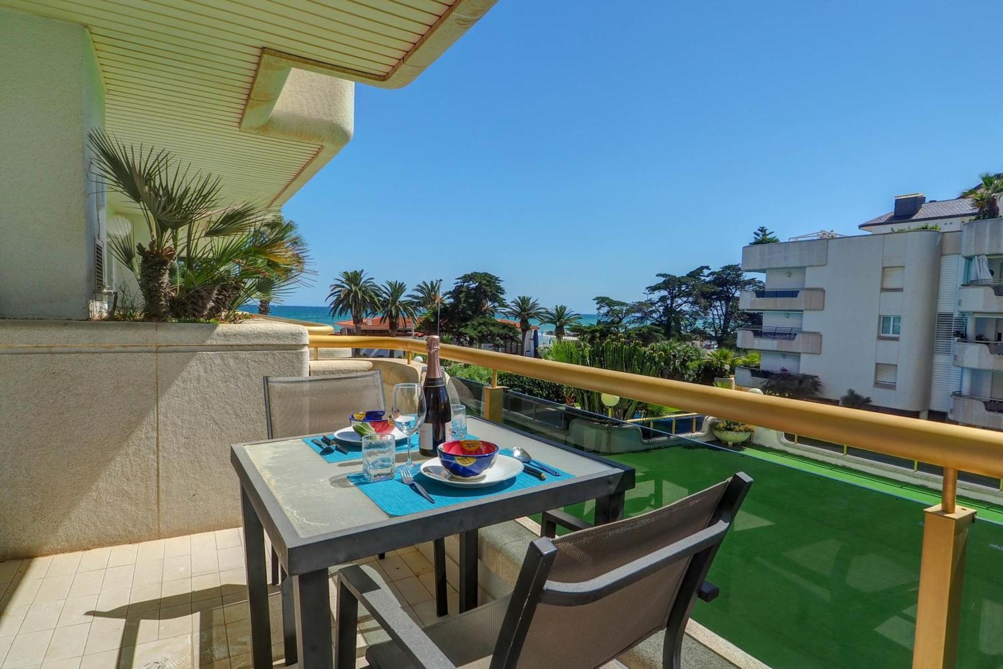 Mediterraneo Seaview Apartment By Hello Homes Сиджес Экстерьер фото