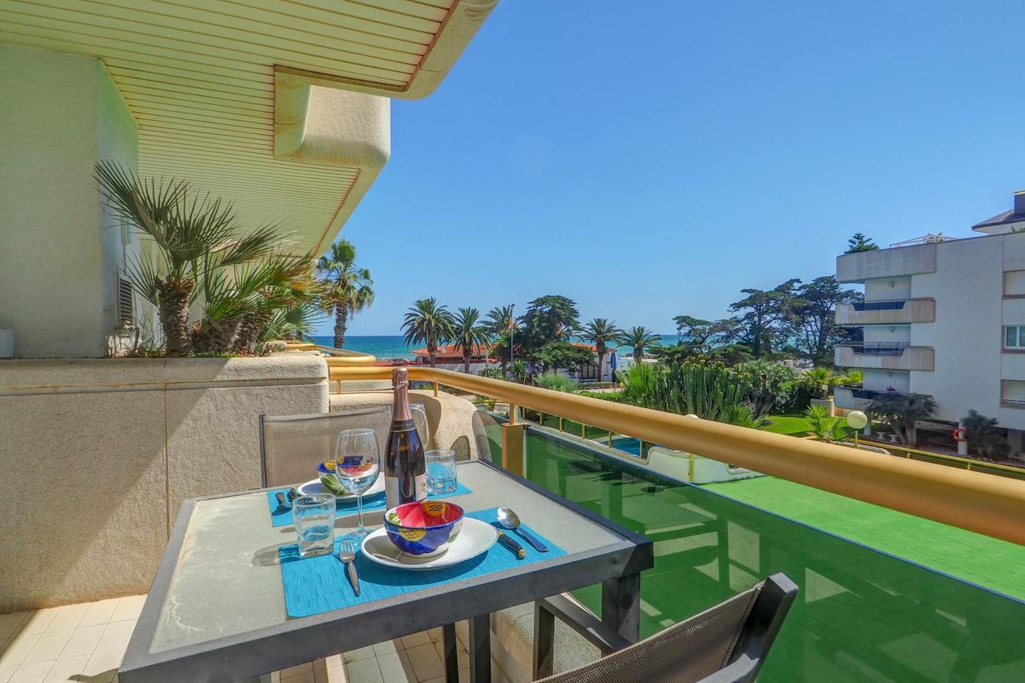 Mediterraneo Seaview Apartment By Hello Homes Сиджес Экстерьер фото
